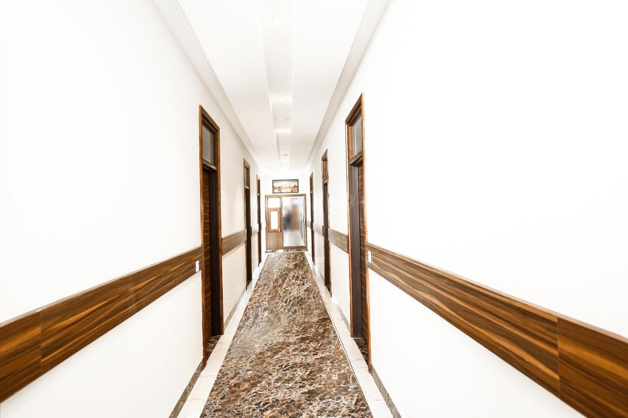 Hotel Woodcrest Zirakpur Chandigarh- Best Family Hotel - Luxurious Rooms - Unit Of Sidham Group Extérieur photo