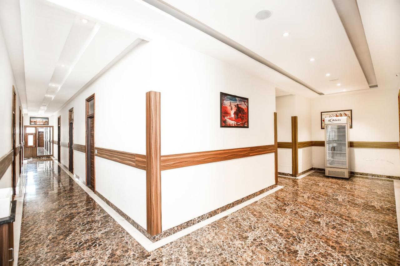 Hotel Woodcrest Zirakpur Chandigarh- Best Family Hotel - Luxurious Rooms - Unit Of Sidham Group Extérieur photo